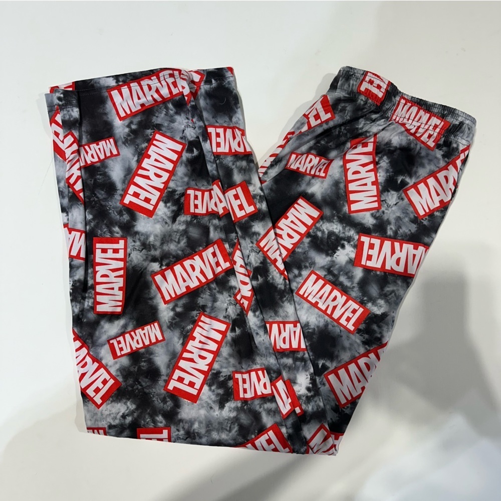 Marvel pajama pants size M